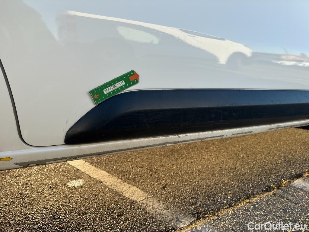  Peugeot  Expert  Fourgon Urban Compact 2.0 HDi 150CV BVM6 E6dT #16