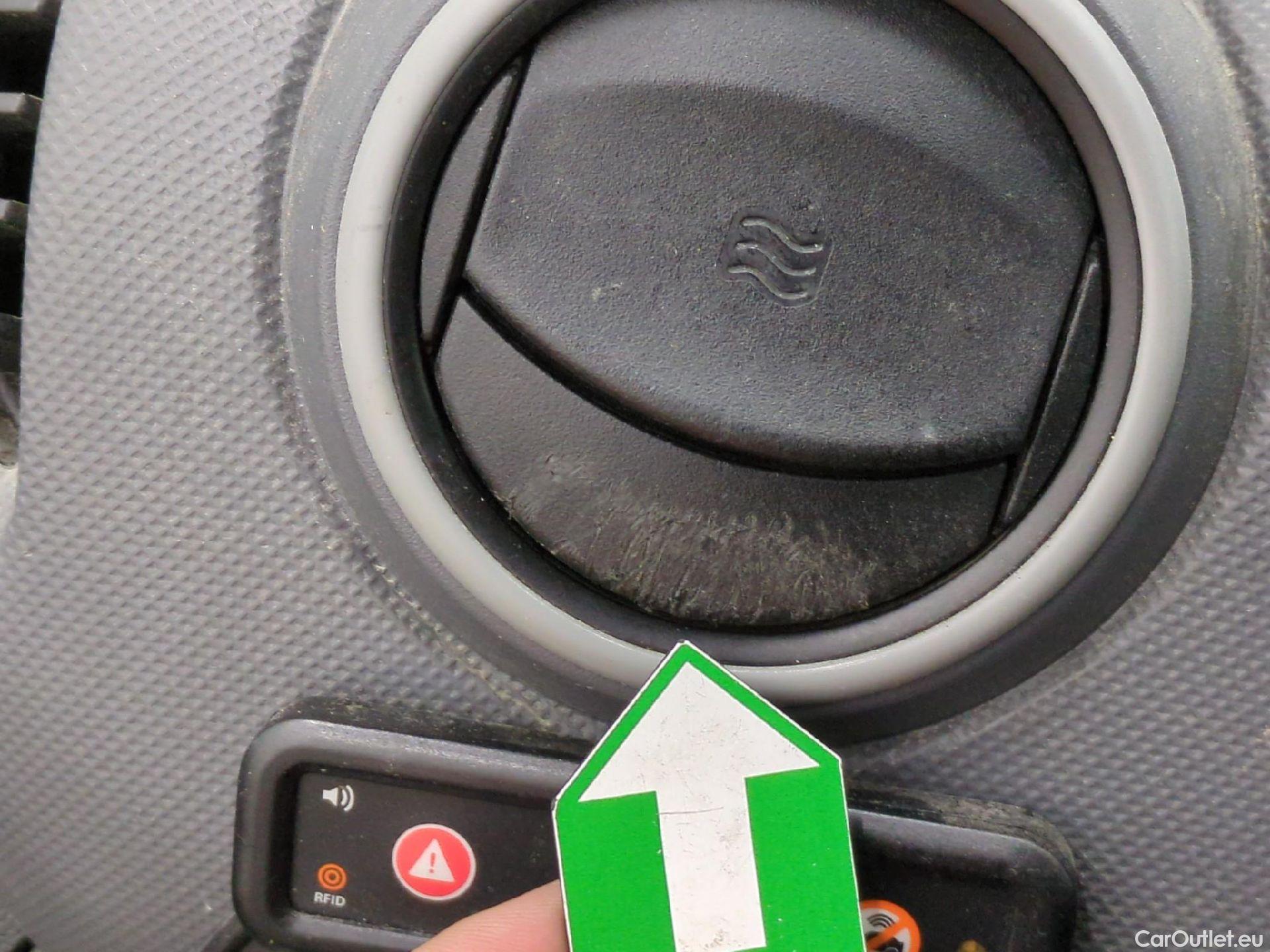  Citroen  Berlingo  Fourgon Club L1 (Court) 1.6 BlueHDi 100CV BVM5 E6 #10