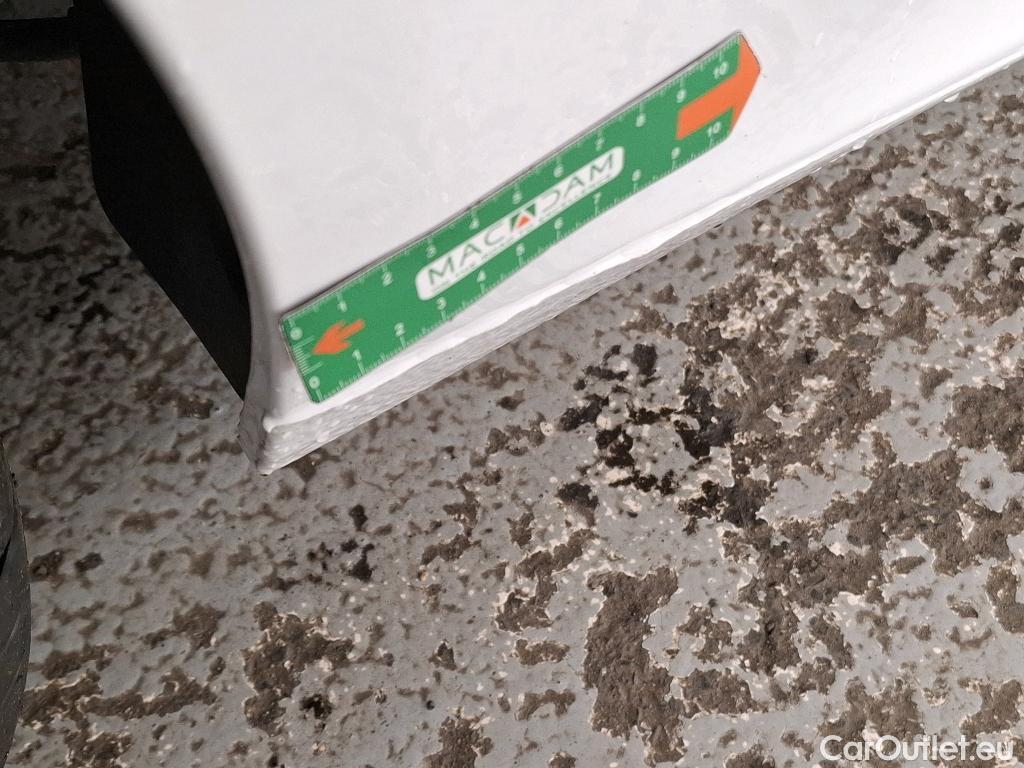  Peugeot  208  Premium 1.5 HDi 100CV BVM6 E6d #17