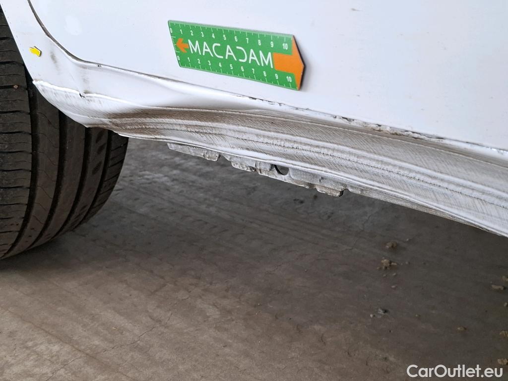  Citroen  Berlingo CITROEN  / 2018 / 4P / Fourgonnette M 1000kg BlueHDi 130 S&S EAT8 Club #3