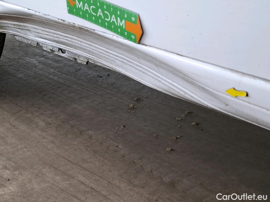  Citroen  Berlingo CITROEN  / 2018 / 4P / Fourgonnette M 1000kg BlueHDi 130 S&S EAT8 Club #4