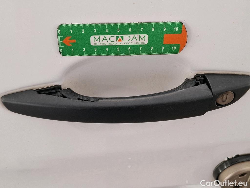  Toyota  Proace TOYOTA  / 2016 / 4P / Fourgon tôlé 2.0 D LONG 120 D-4D BUSINESS #26