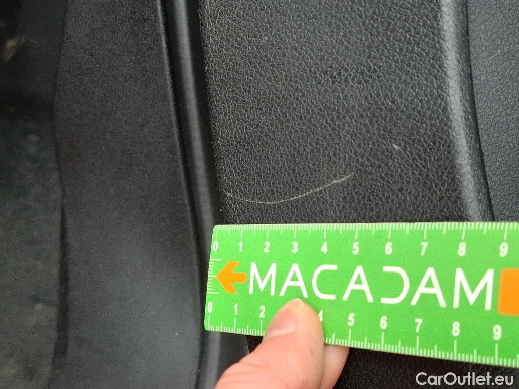  Citroen  Berlingo CITROEN  / 2018 / 4P / Fourgonnette M 1000kg BlueHDi 130 S&S EAT8 Club #7