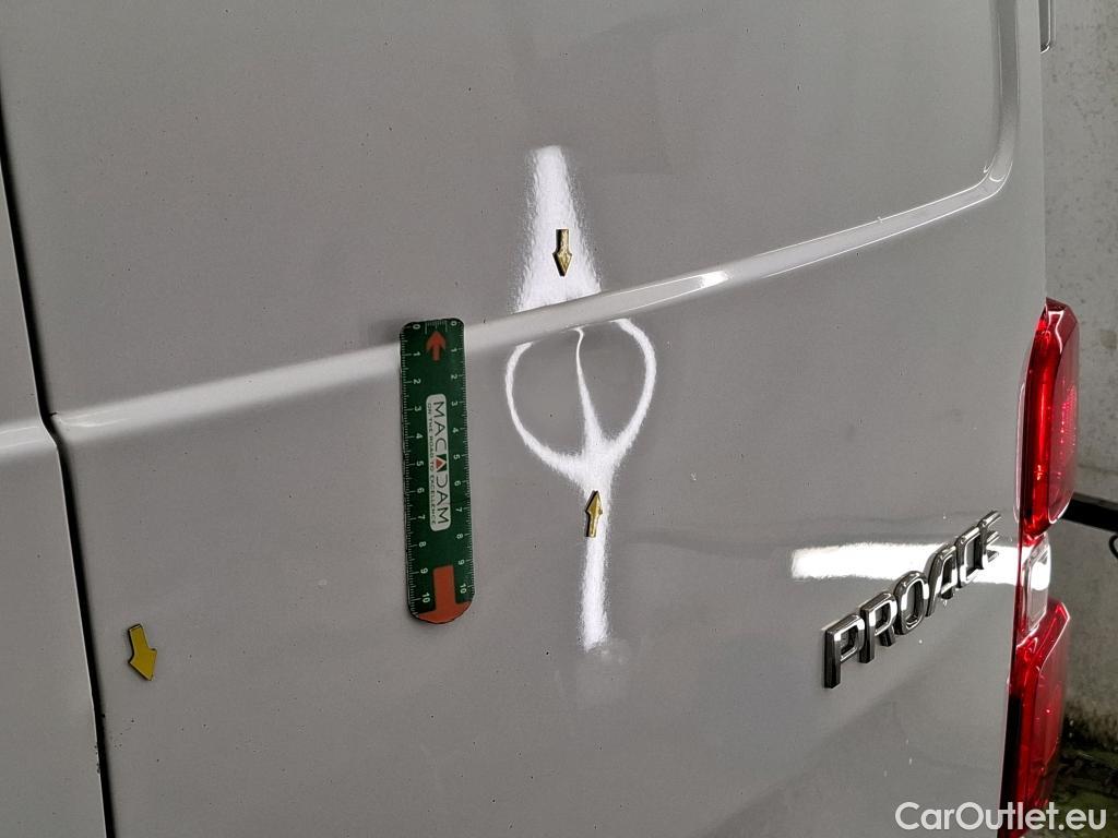  Toyota  Proace TOYOTA  / 2016 / 4P / Fourgon tôlé 2.0 D LONG 120 D-4D BUSINESS #11