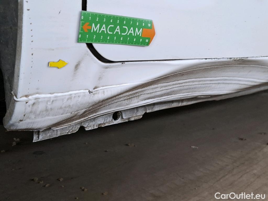  Citroen  Berlingo CITROEN  / 2018 / 4P / Fourgonnette M 1000kg BlueHDi 130 S&S EAT8 Club #2