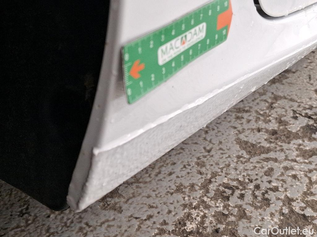  Peugeot  208  Premium 1.5 HDi 100CV BVM6 E6d #18