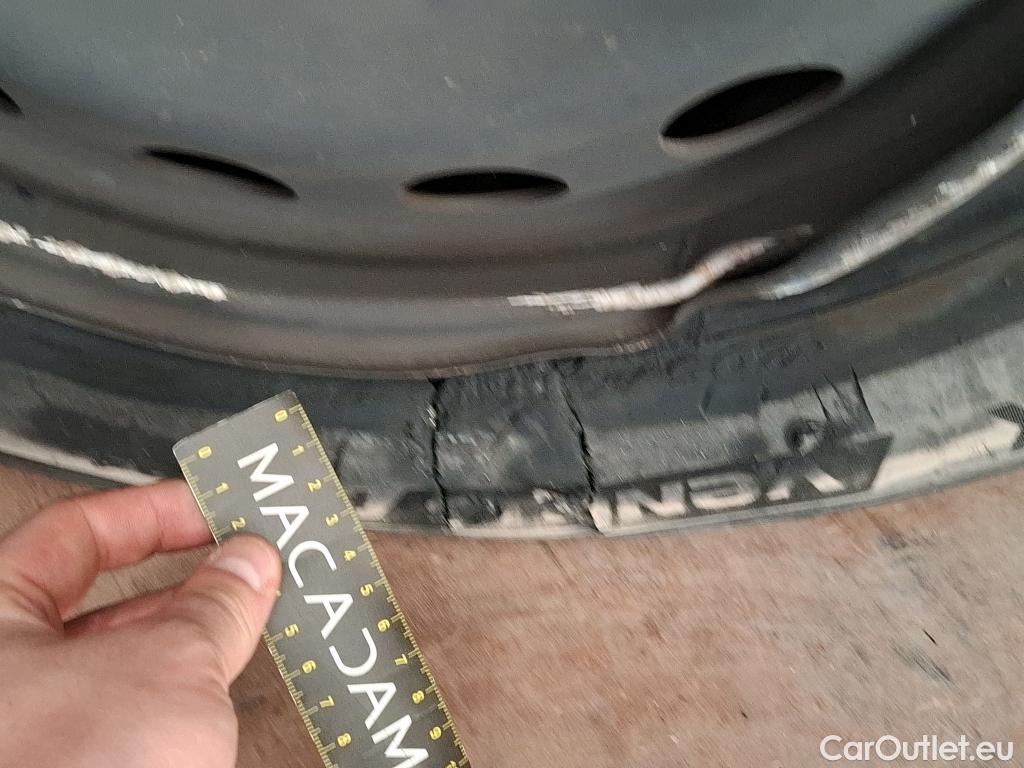  Citroen  Berlingo  Fourgon Club M 1000 1.5 BlueHDi 130CV BVA8 E6dT #37