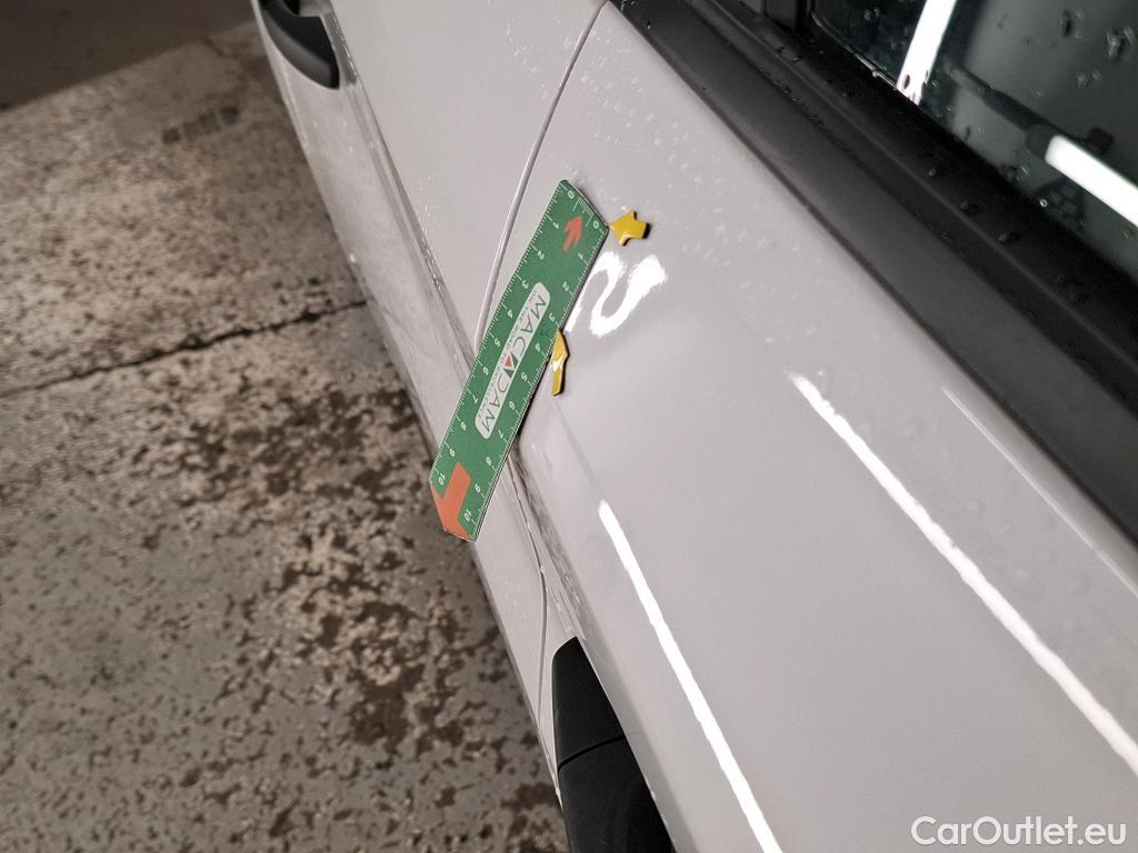  Peugeot  208  Premium 1.5 HDi 100CV BVM6 E6d #21