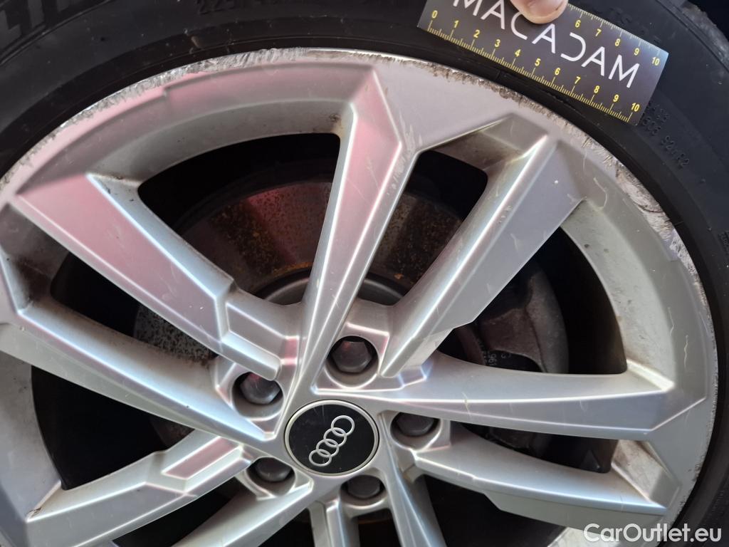  Audi  A3 AUDI  Sportback / 2020 / 5P / Berline 40 TFSI e 204 S Tronic Business Line #46