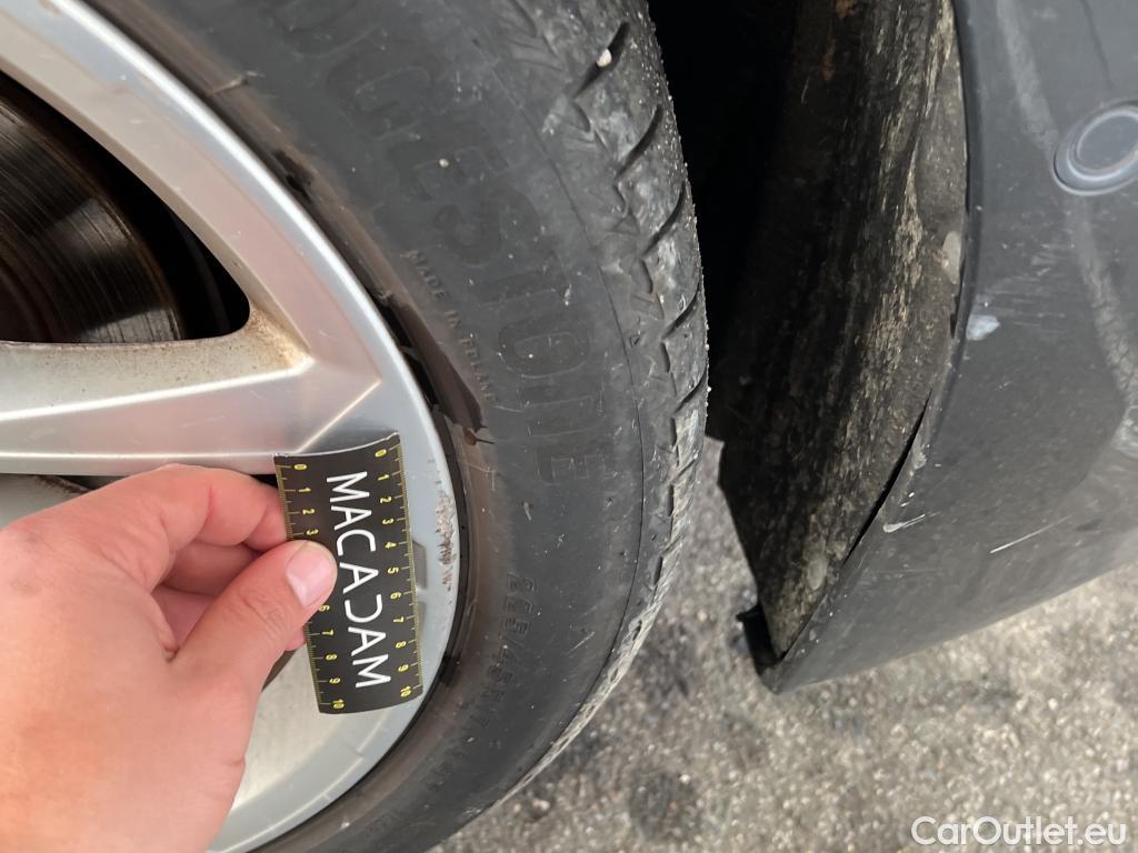  Audi  A3 AUDI  Sportback / 2020 / 5P / Berline 40 TFSI e 204 S Tronic Business Line #27