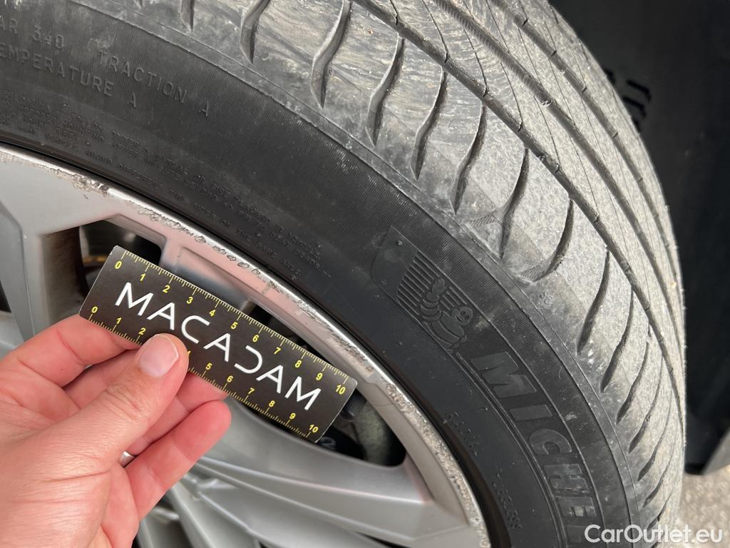  Audi  A3 AUDI  Sportback / 2020 / 5P / Berline 40 TFSI e 204 S Tronic Business Line #41