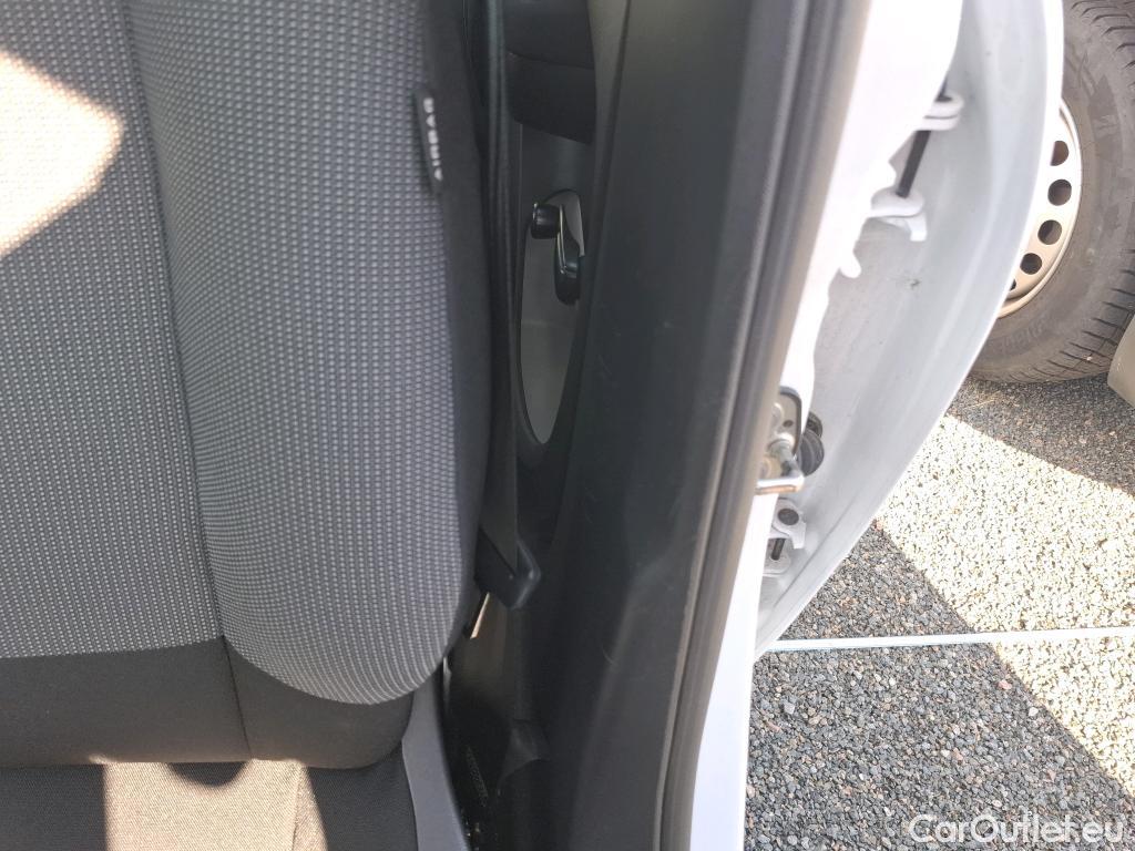  Citroen  C3  Feel Business 1.2 PureTech 80CV BVM5 E6d #3