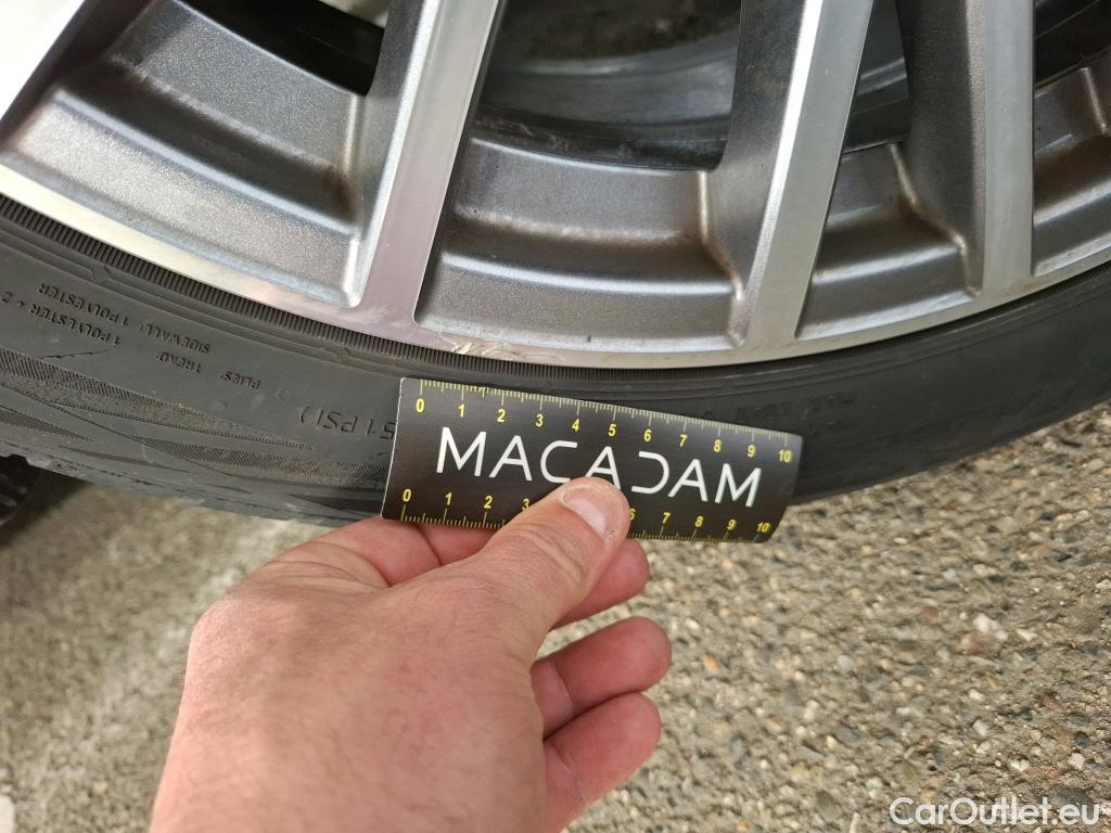  Mercedes  CLA-Klasse MERCEDES-BENZ CLA Coupe  2019  4P  Coupé CLA 180 d Business Line BA8 #22