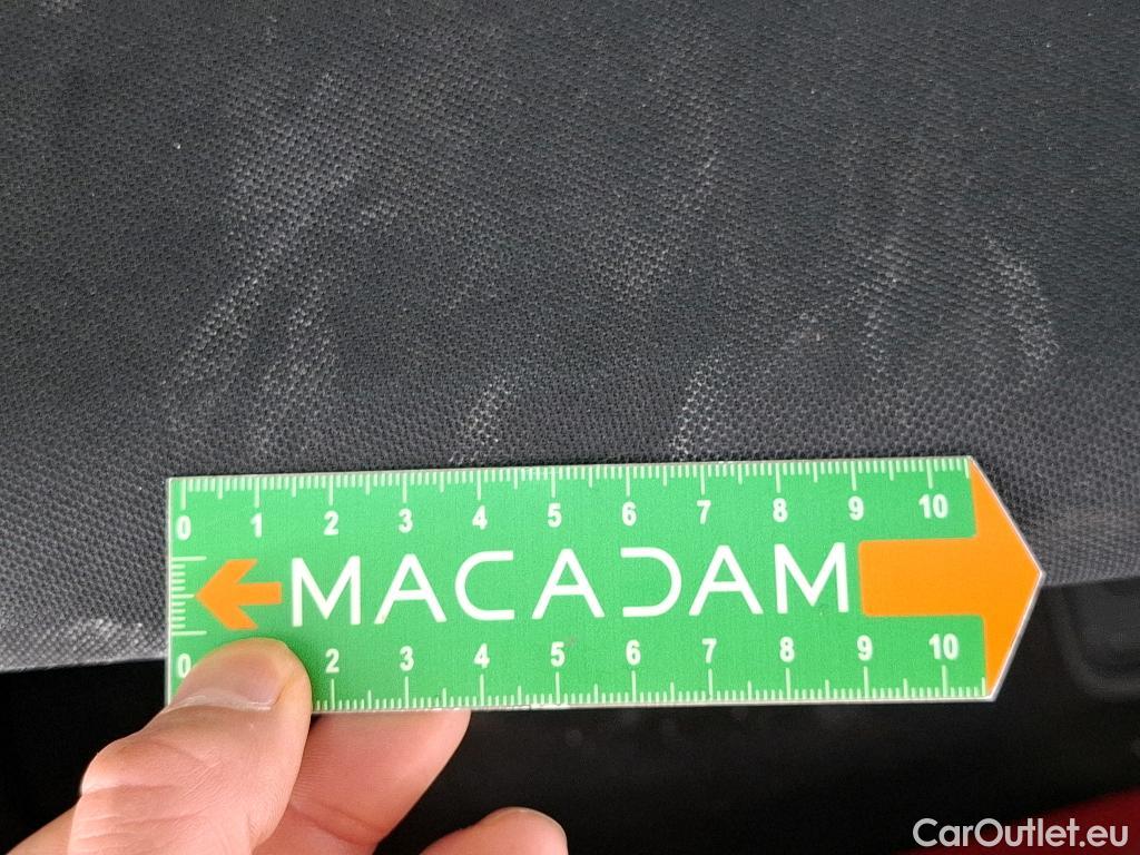  Mercedes  A-Klasse MERCEDES-BENZ Classe A 5p Berline A 200 AMG Line 7G-DCT #14