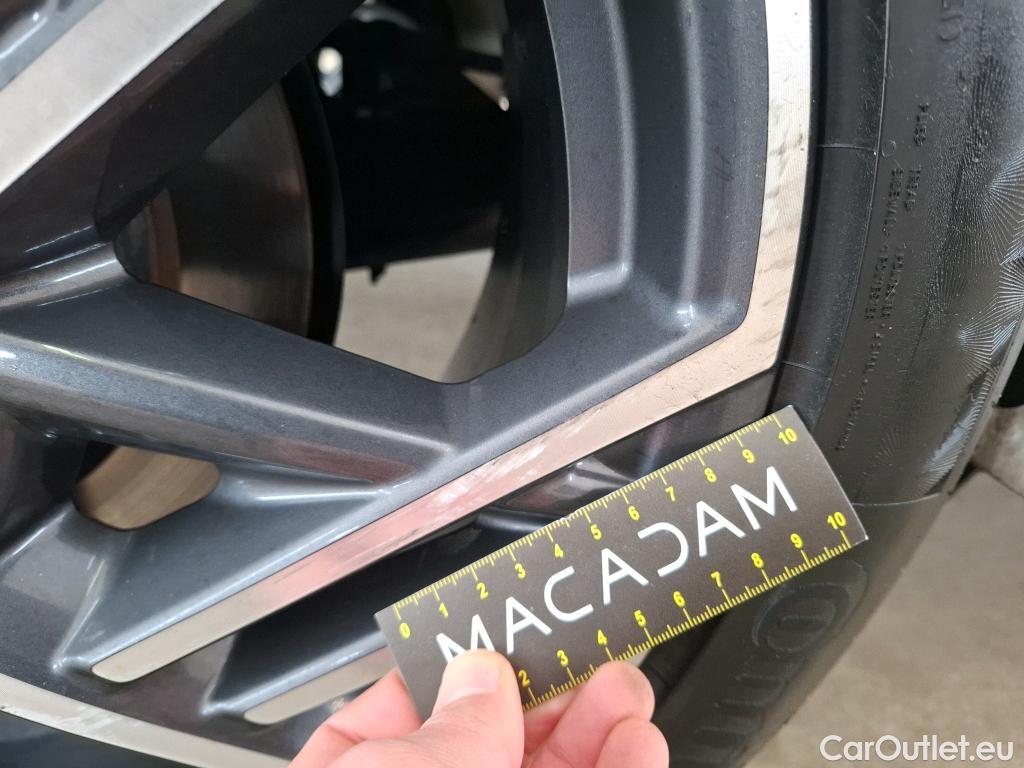  Hyundai  Konna HYUNDAI Kona / 2020 / 5P / SUV 1.0 T-GDI 120 MHEV 48V N LINE EXECUTIVE #24