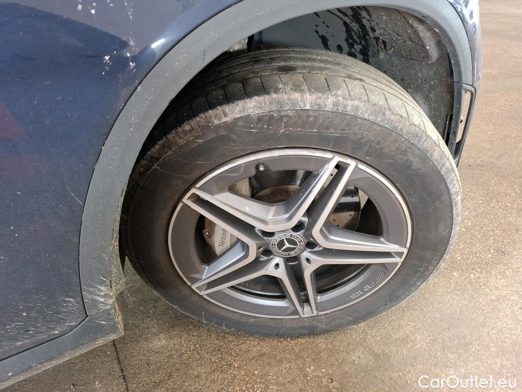  Mercedes  G-Klasee MERCEDES-BENZ GLC / 2019 / 5P / SUV 2.0 GLC 300 E AMG LINE 4MATIC #22