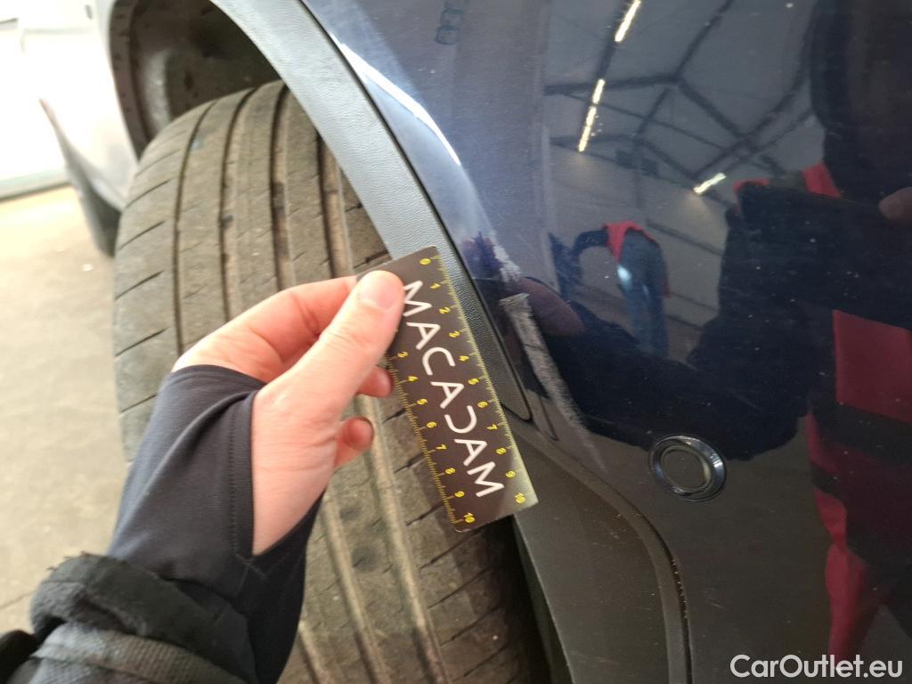  Mercedes  G-Klasee MERCEDES-BENZ GLC / 2019 / 5P / SUV 2.0 GLC 300 E AMG LINE 4MATIC #3