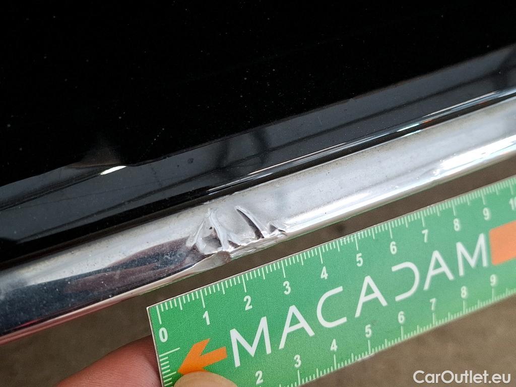  Mercedes  A-Klasse MERCEDES-BENZ Classe A 5p Berline A 200 AMG Line 7G-DCT #3