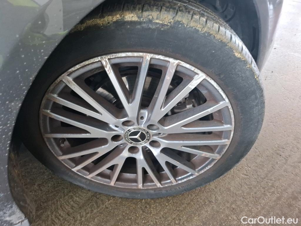  Mercedes  CLA-Klasse MERCEDES-BENZ CLA Coupe 2019 4P Coupé CLA 180 d Business Line BA8 #4