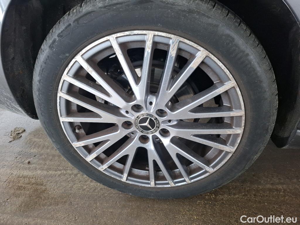  Mercedes  CLA-Klasse MERCEDES-BENZ CLA Coupe 2019 4P Coupé CLA 180 d Business Line BA8 #2