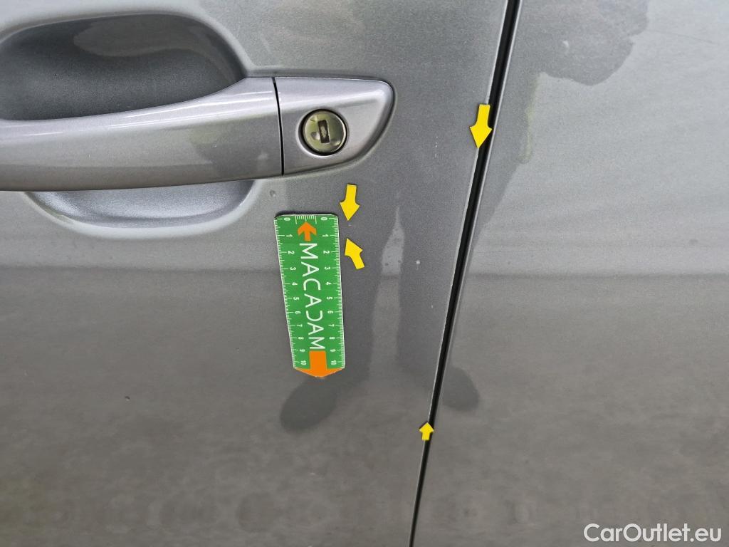  Peugeot  2008  Allure Pack 1.5 HDi 130CV BVA8 E6d #20