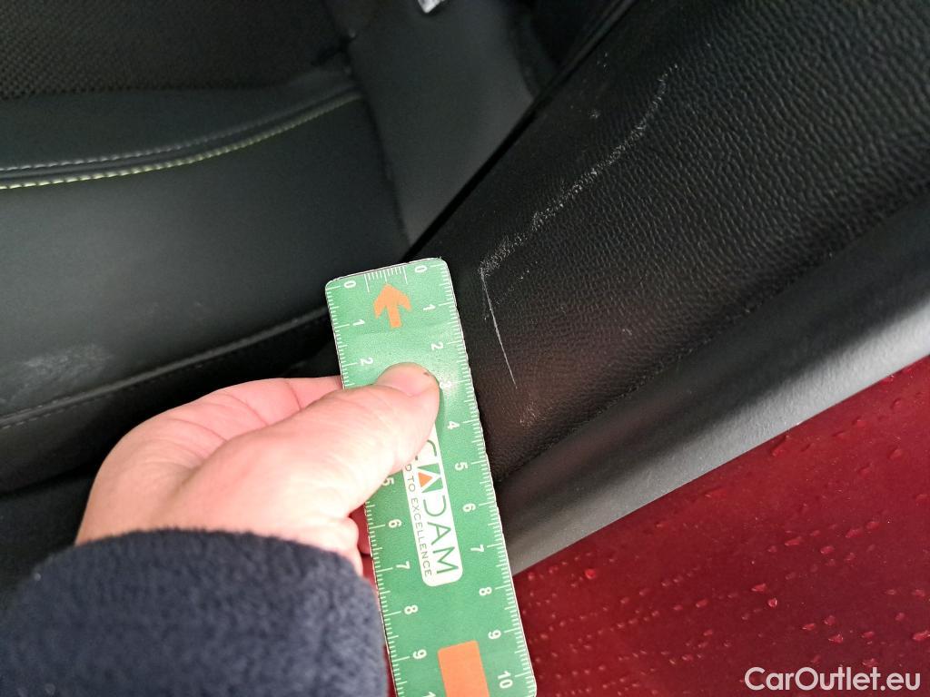  Peugeot  2008  / 2019 / 5P / Crossover BLUEHDI 130 S&S EAT8 GT PACK / VO RECONDITIONNE / PHOTOS AVANT RECONDITIONNEMENT #5