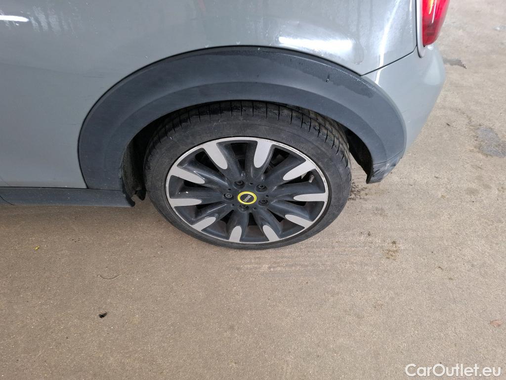  Mini  Mini   / 2014 / 3P / Berline Cooper SE Finition Yours 184 ch BVA #15