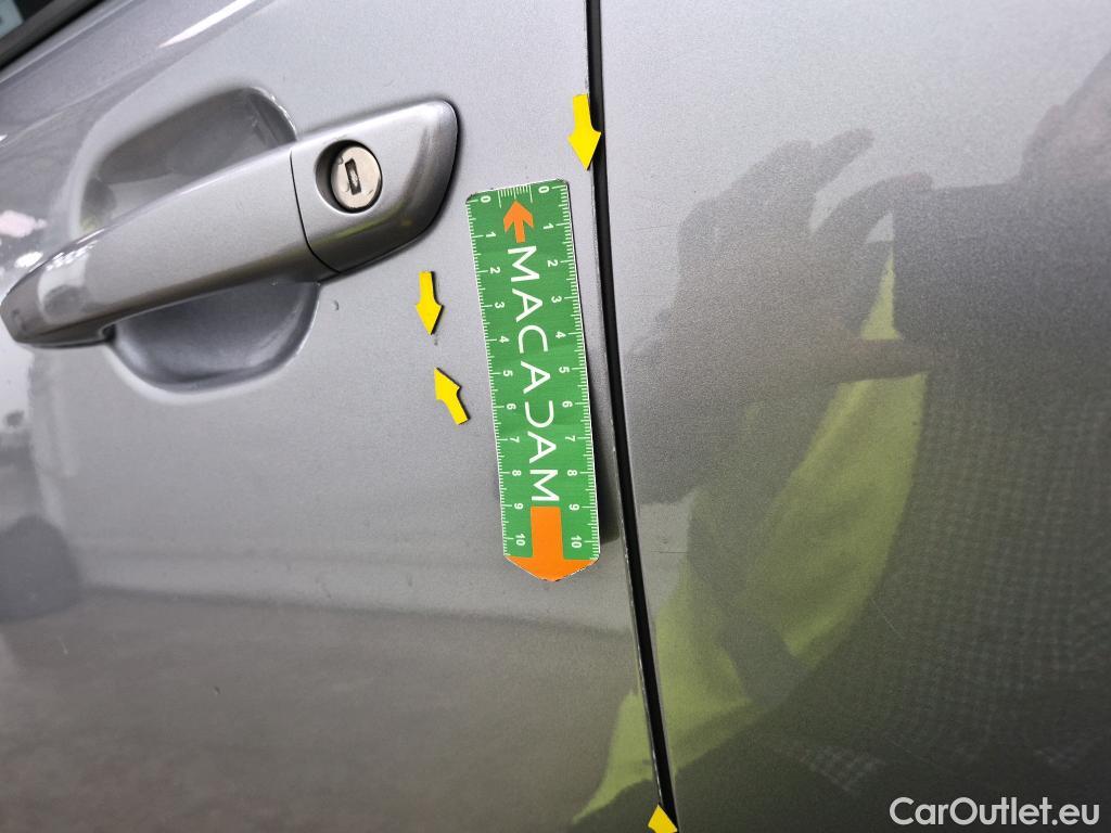  Peugeot  2008  Allure Pack 1.5 HDi 130CV BVA8 E6d #25