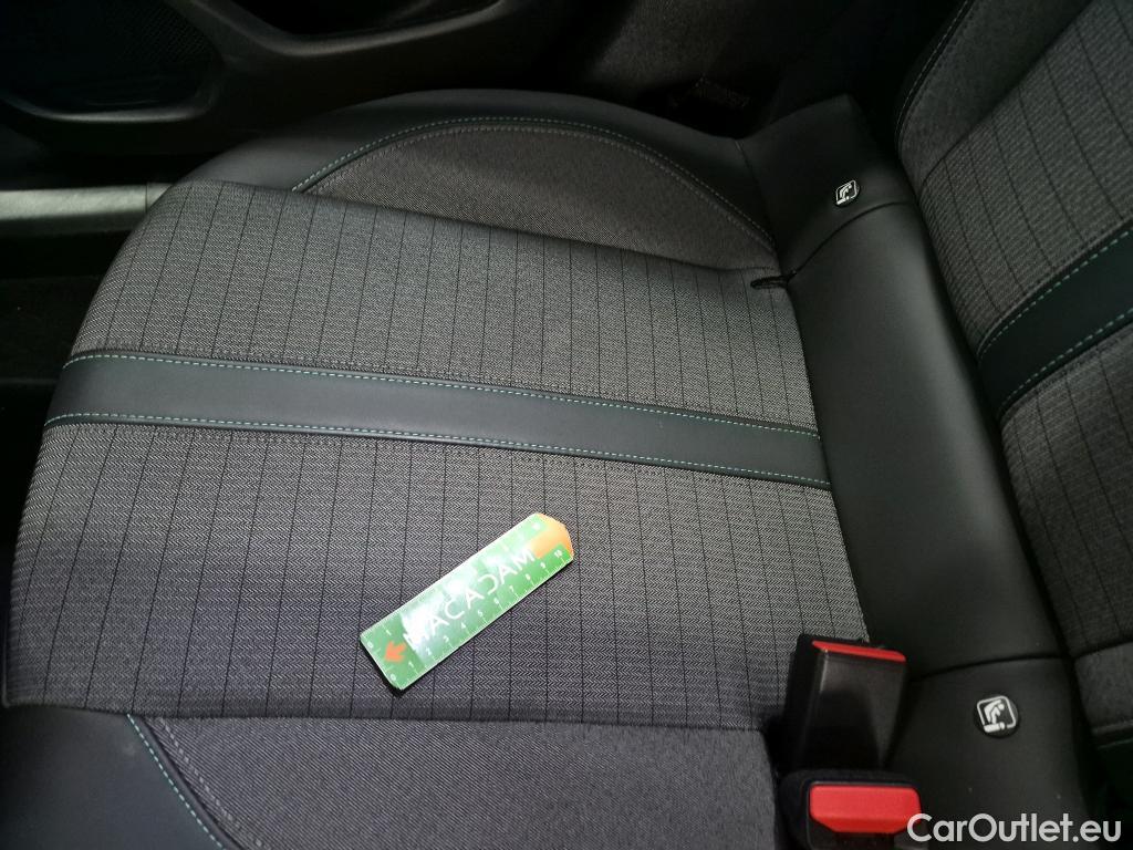  Peugeot  2008  Allure Pack 1.5 HDi 130CV BVA8 E6d #8