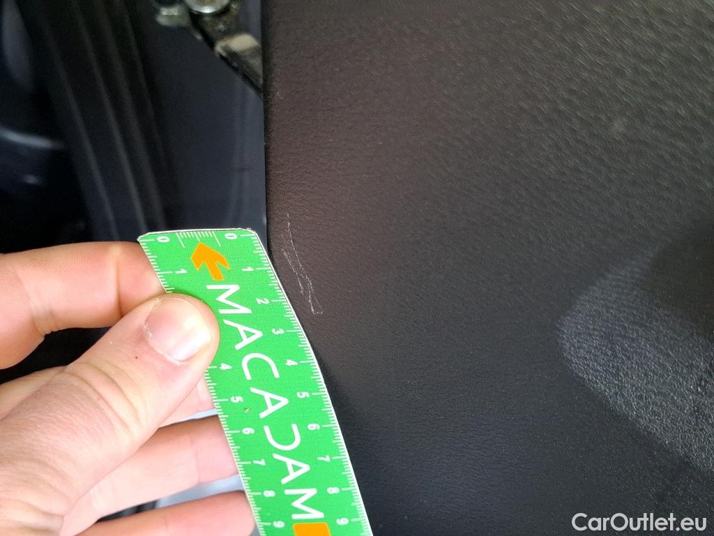  Nissan  Juke NISSAN  / 2019 / 5P / Crossover DIG-T 114 BVM6 Business+ #38