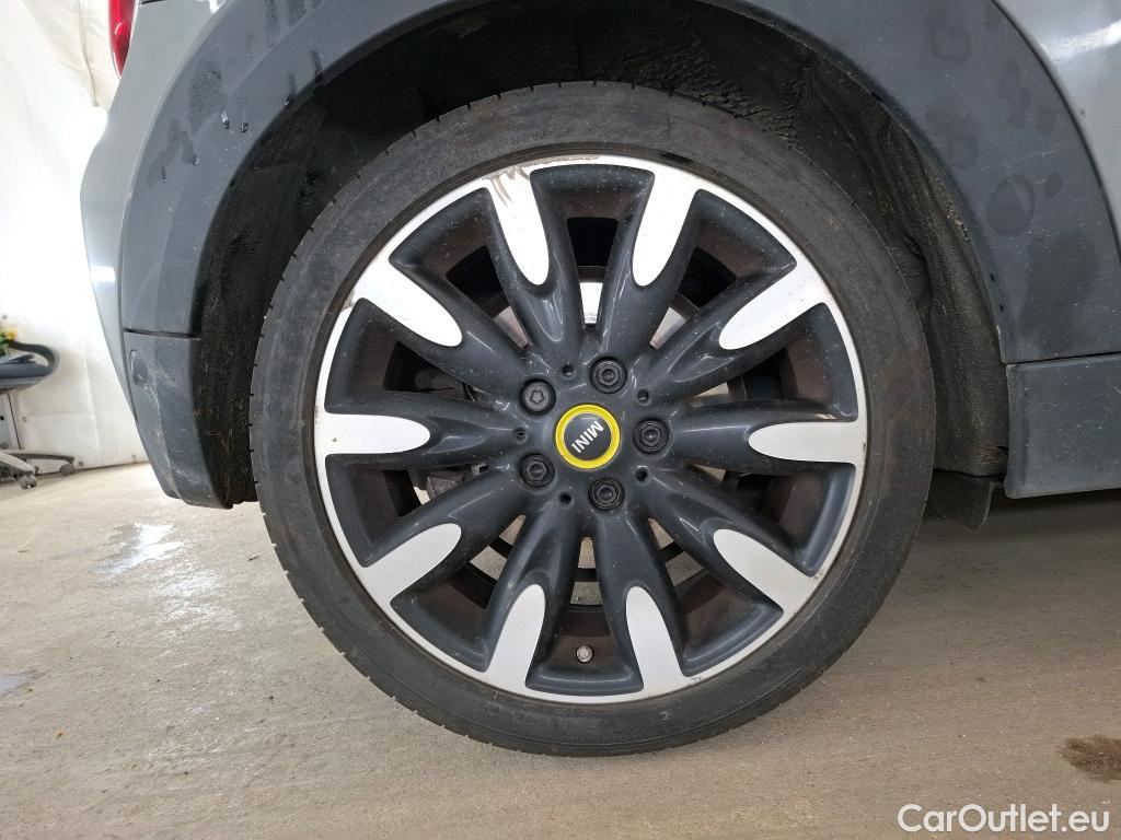  Mini  Mini   / 2014 / 3P / Berline Cooper SE Finition Yours 184 ch BVA #29