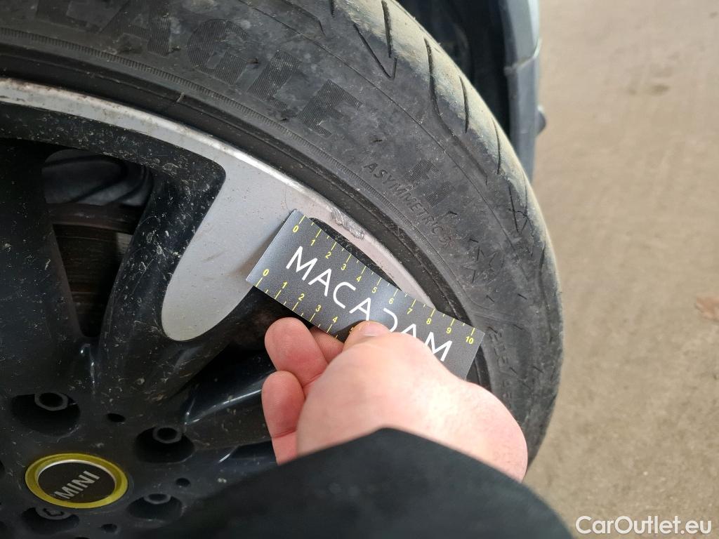  Mini  Mini   / 2014 / 3P / Berline Cooper SE Finition Yours 184 ch BVA #25