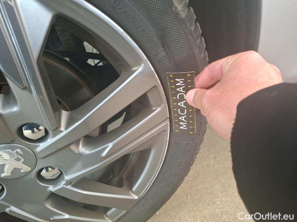  Peugeot  208  Active Business 1.5 HDi 100CV BVM6 E6d #14