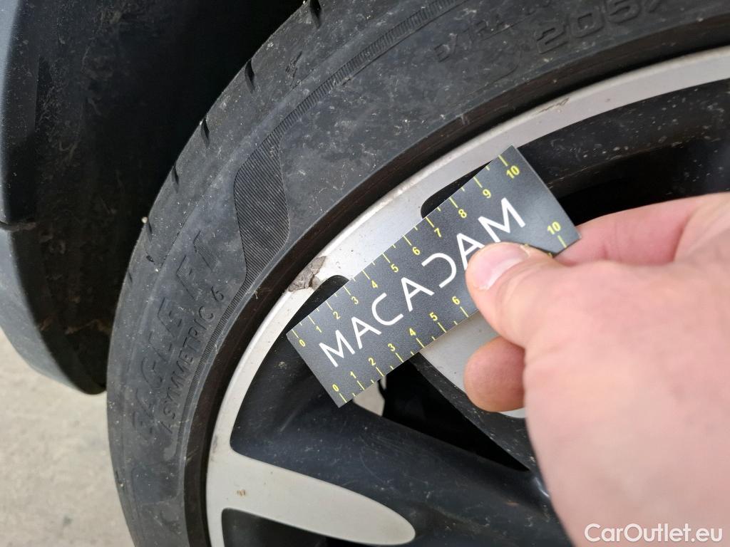  Mini  Mini   / 2014 / 3P / Berline Cooper SE Finition Yours 184 ch BVA #21