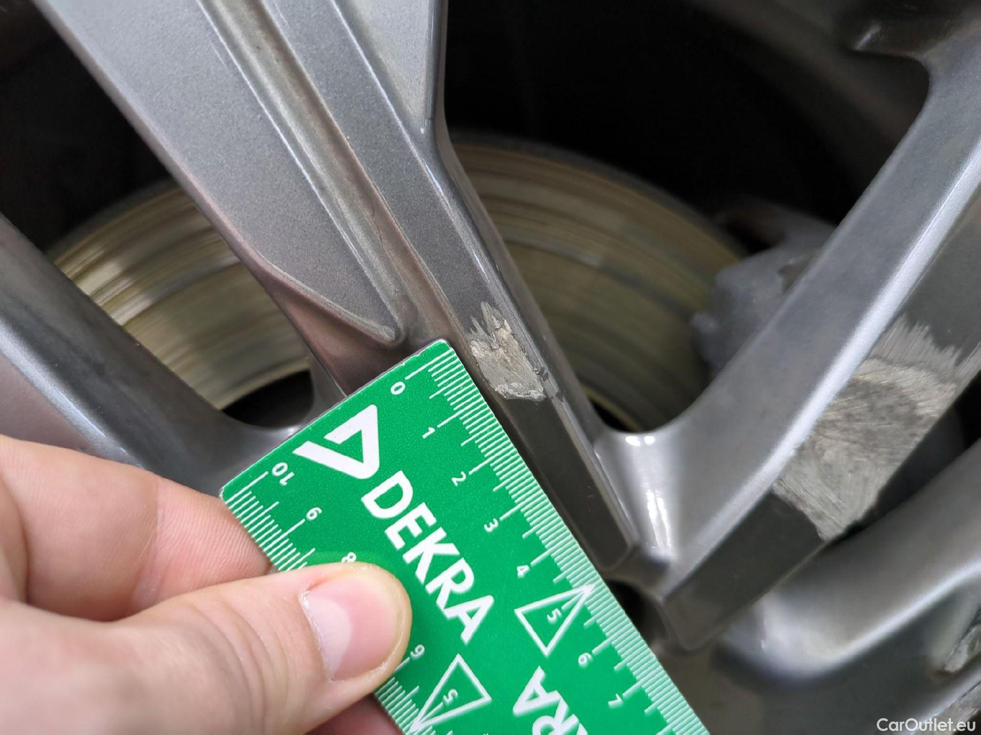  Peugeot  208  Style 1.5 HDi 100CV BVM6 E6d #15