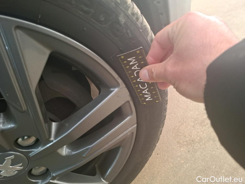  Peugeot  208  Active Business 1.5 HDi 100CV BVM6 E6d #34