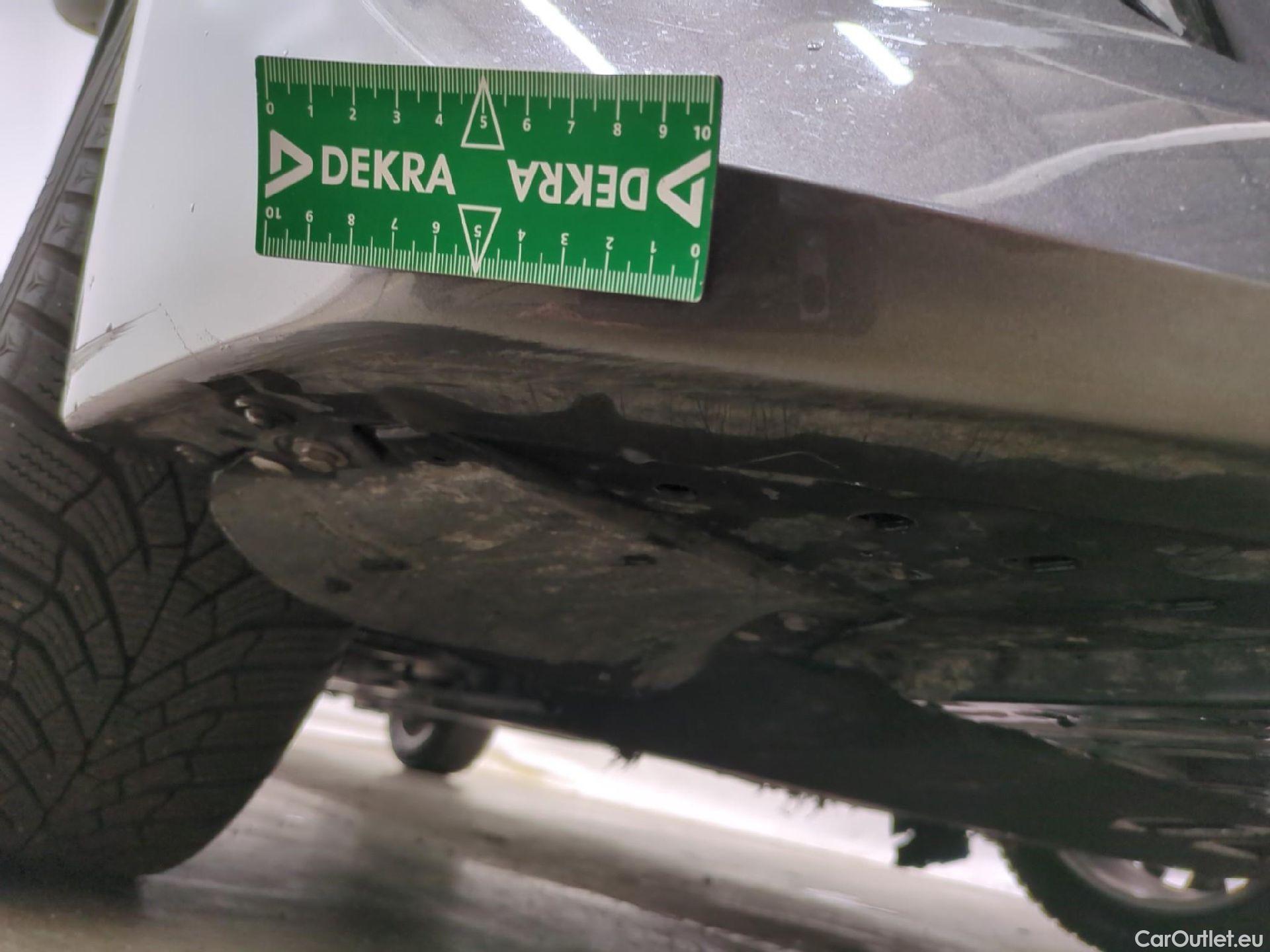  Peugeot  208  Style 1.5 HDi 100CV BVM6 E6d #44