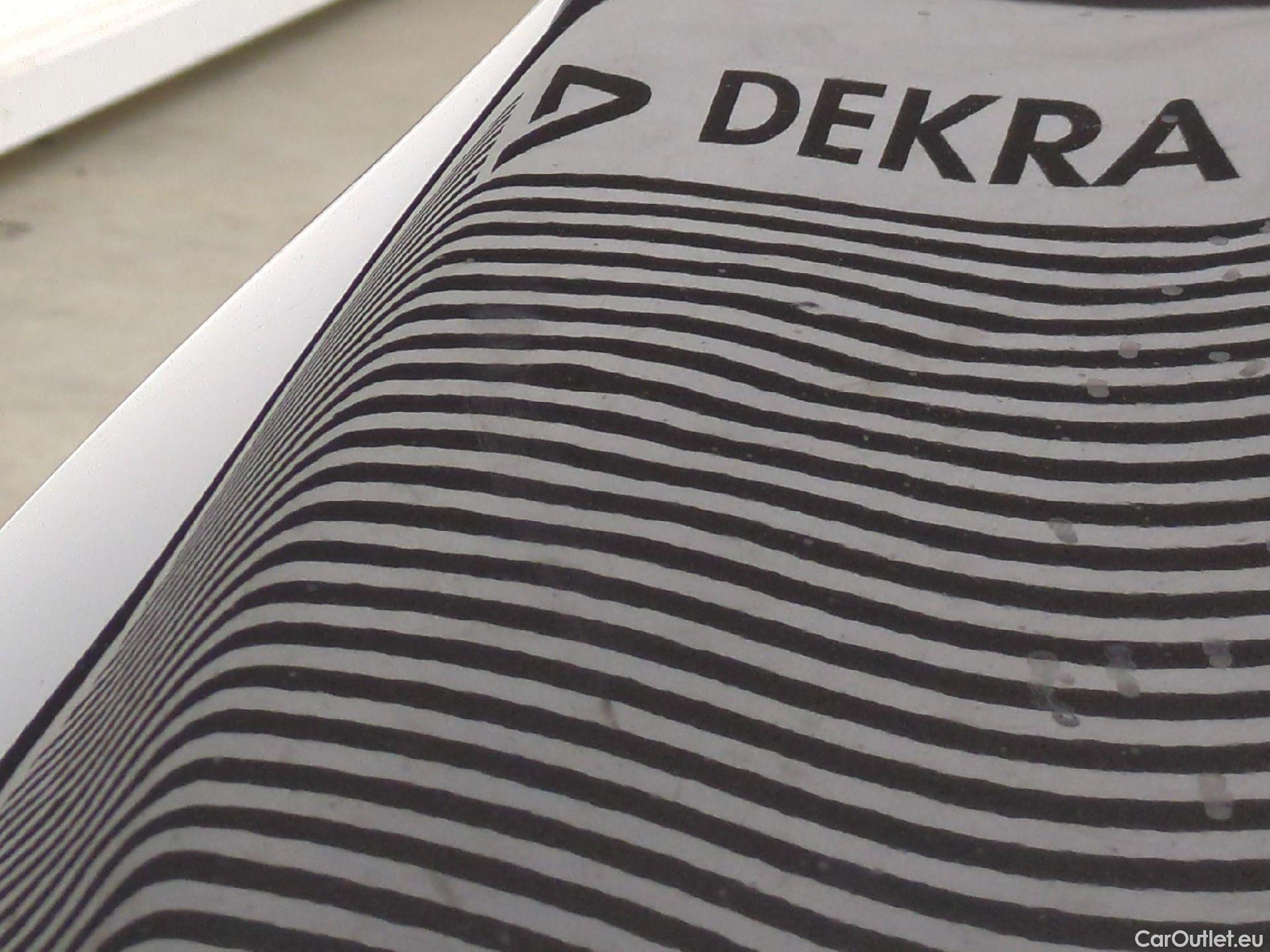  Peugeot  208  Style 1.5 HDi 100CV BVM6 E6d #48