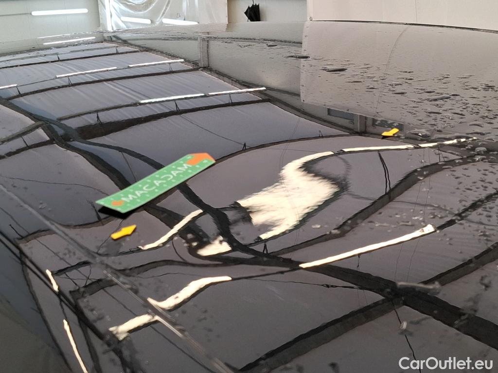  Renault  Captur RENAULT  / 2019 / 5P / SUV Intens TCe 140 EDC FAP -21 #9