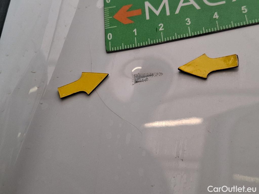  Renault  Captur RENAULT  / 2019 / 5P / SUV Intens TCe 140 EDC FAP -21 #27