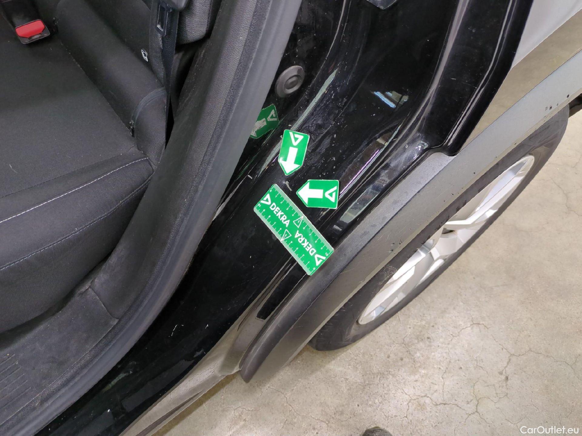  Renault  Captur  II Business 1.5 dCi 115CV BVA7 E6dT #9