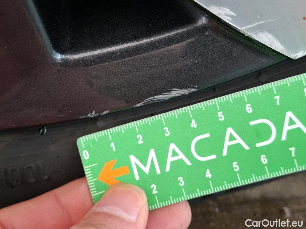  Renault  Captur RENAULT  / 2019 / 5P / SUV Intens TCe 140 EDC FAP -21 #39