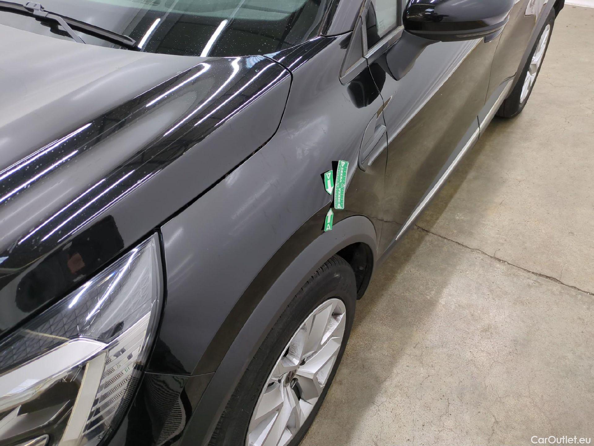  Renault  Captur  II Business 1.5 dCi 115CV BVA7 E6dT #47