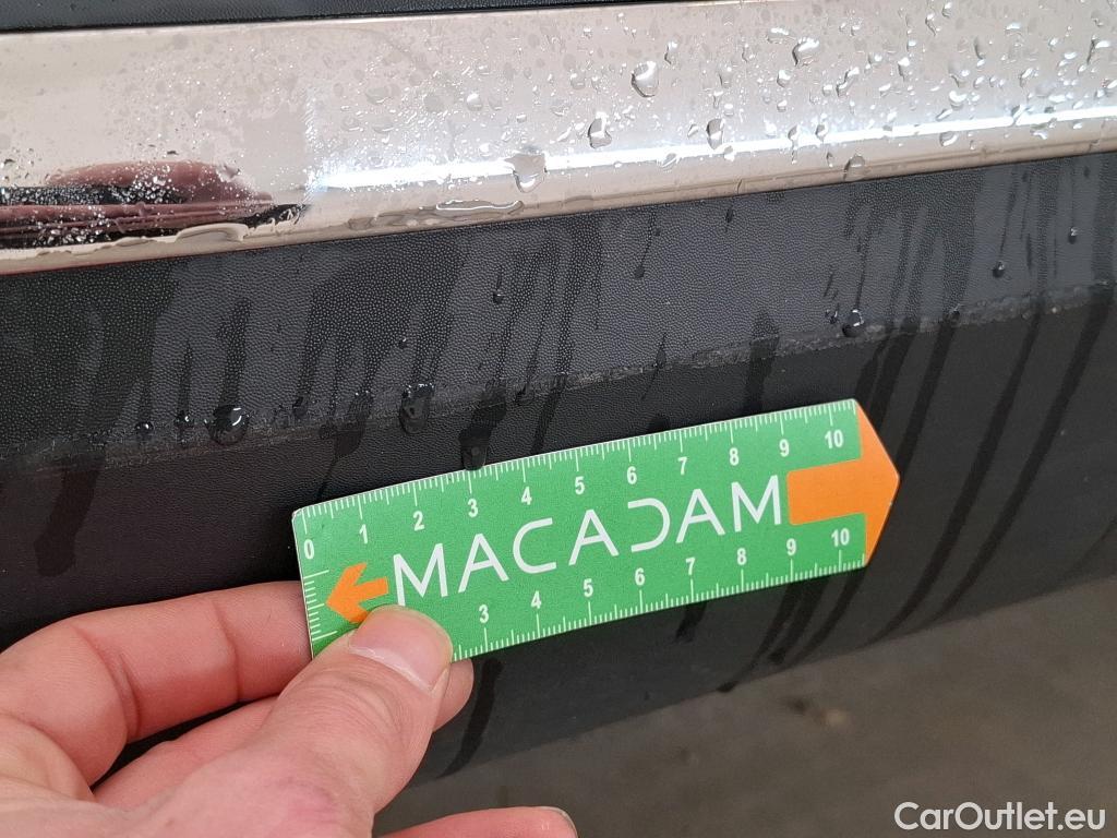  Renault  Captur RENAULT  / 2019 / 5P / SUV Intens TCe 140 EDC FAP -21 #79