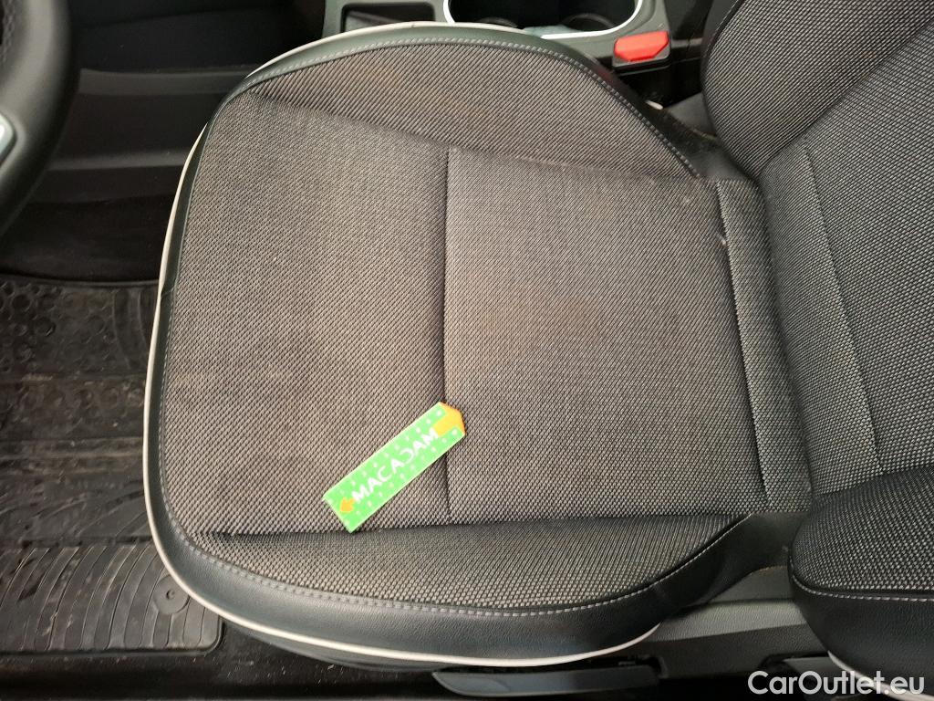  Renault  Captur RENAULT  / 2019 / 5P / SUV Intens TCe 140 EDC FAP -21 #70