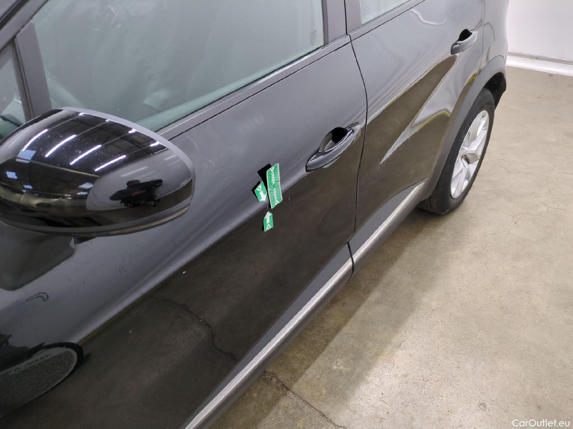  Renault  Captur  II Business 1.5 dCi 115CV BVA7 E6dT #53