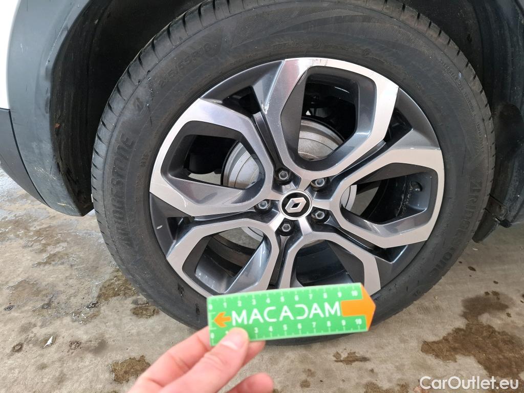  Renault  Captur RENAULT  / 2019 / 5P / SUV Intens TCe 140 EDC FAP -21 #30