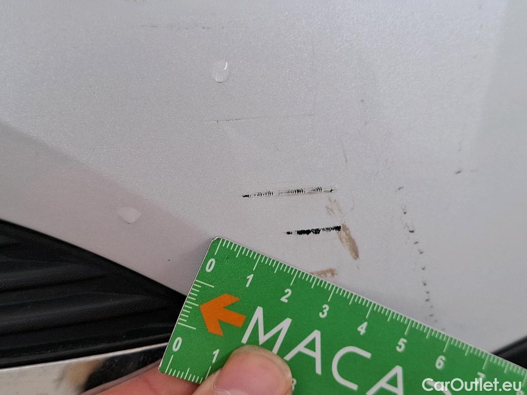  Renault  Captur RENAULT  / 2019 / 5P / SUV Intens TCe 140 EDC FAP -21 #88