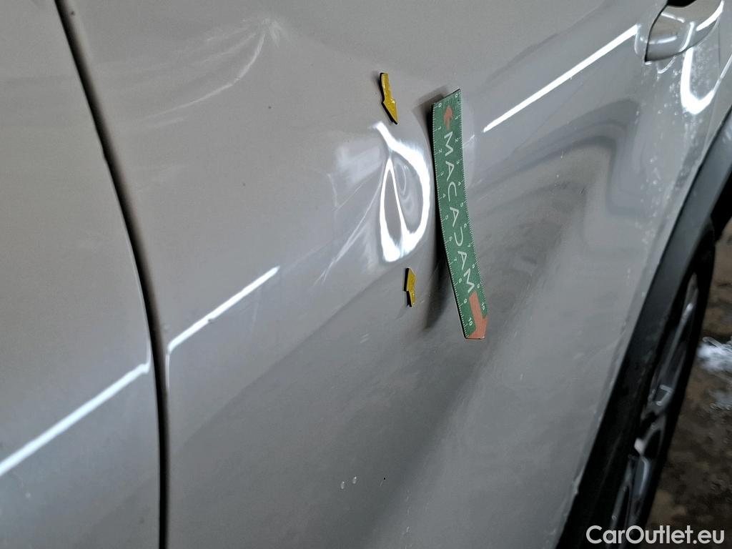  Renault  Captur RENAULT  / 2019 / 5P / SUV Intens TCe 140 EDC FAP -21 #17