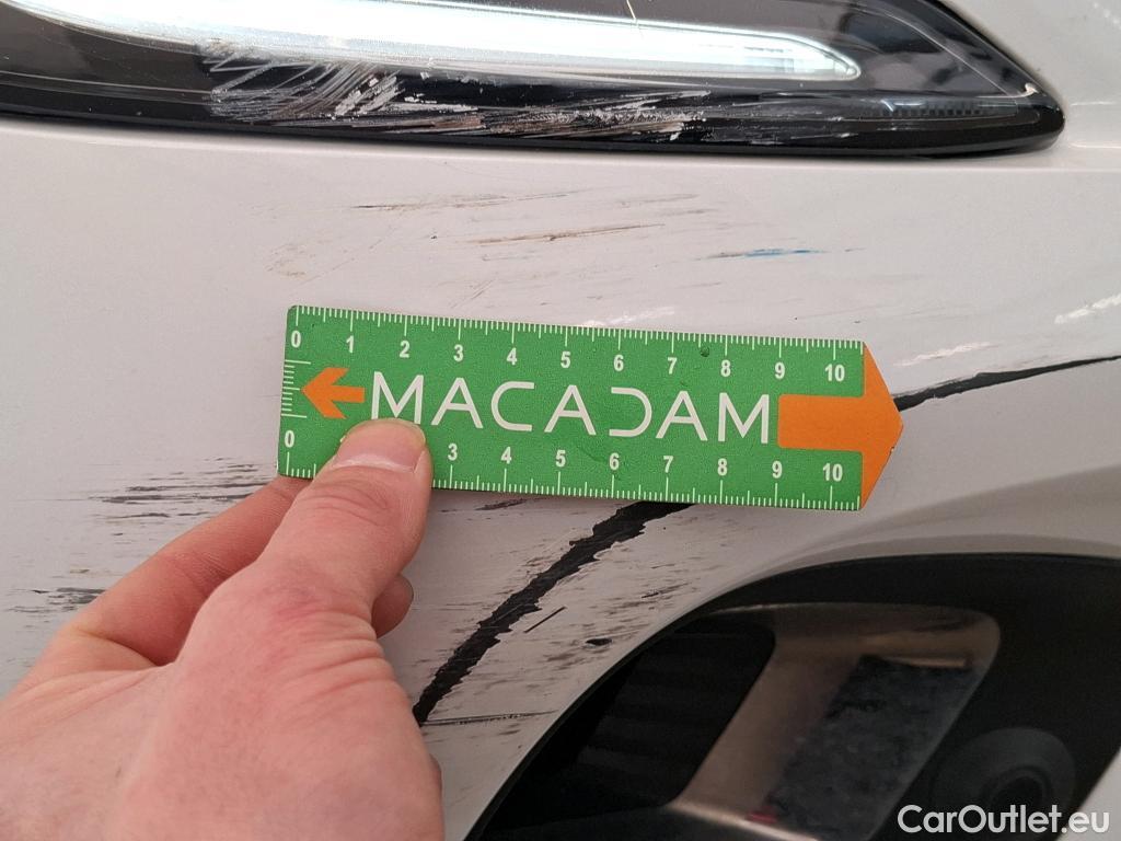  Renault  Captur RENAULT  / 2019 / 5P / SUV Intens TCe 140 EDC FAP -21 #23